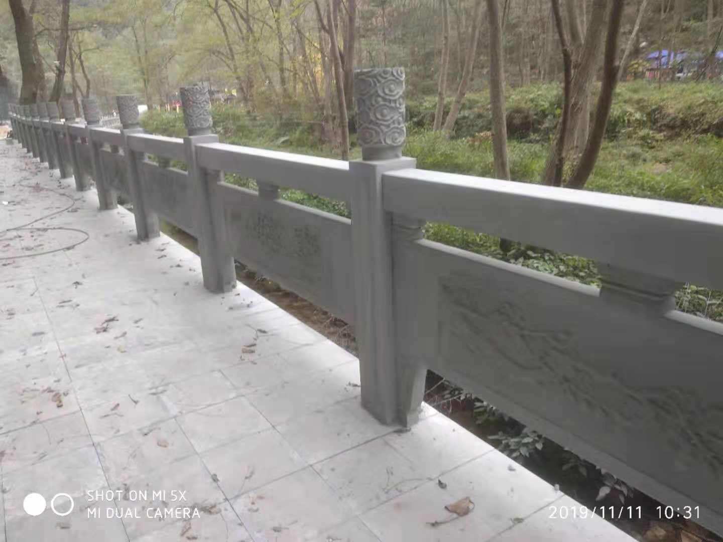 青石